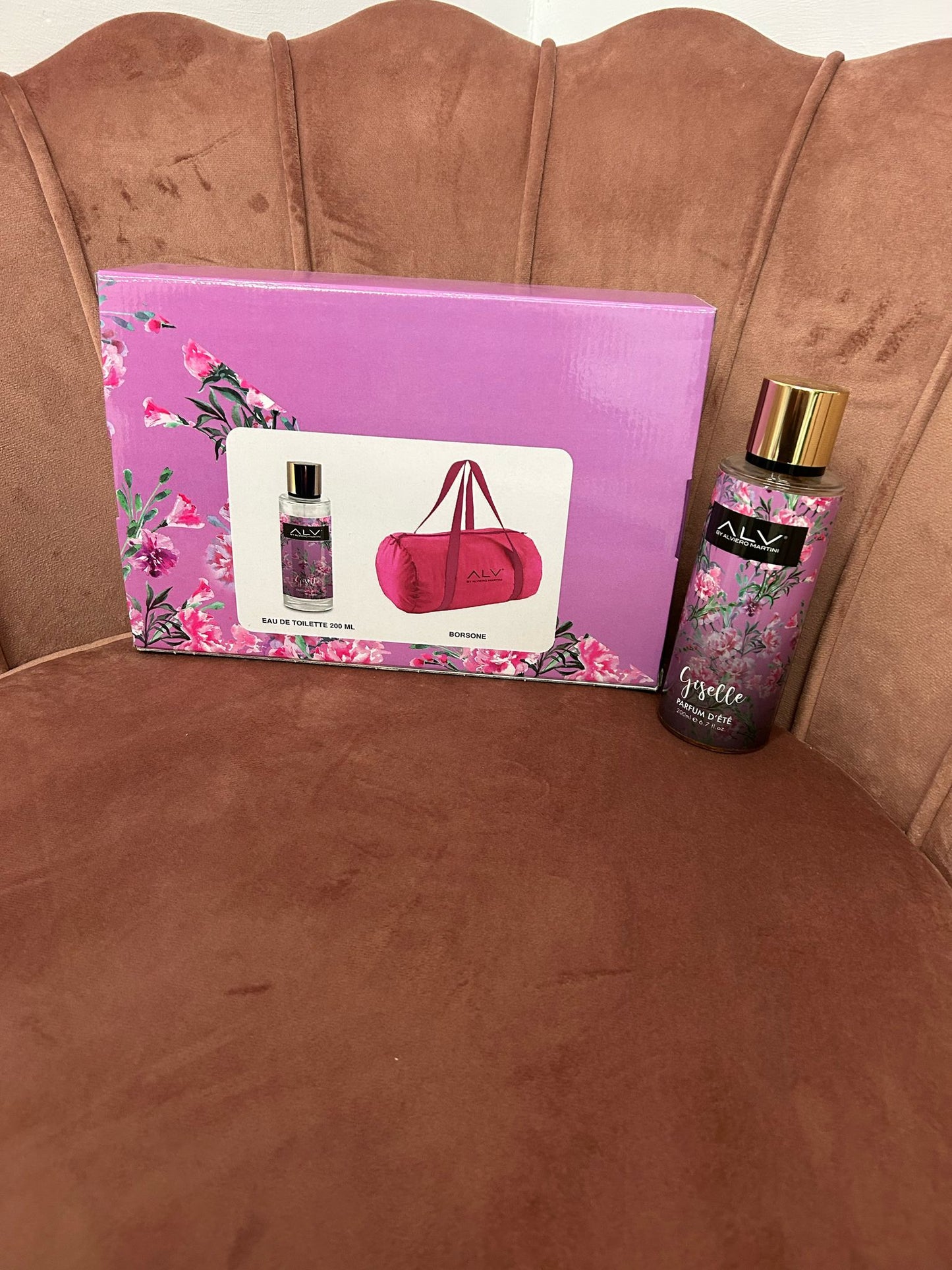 BOX  ALVIERO MARTINI PROFUMO + BORSONE  GISELLE DONNA