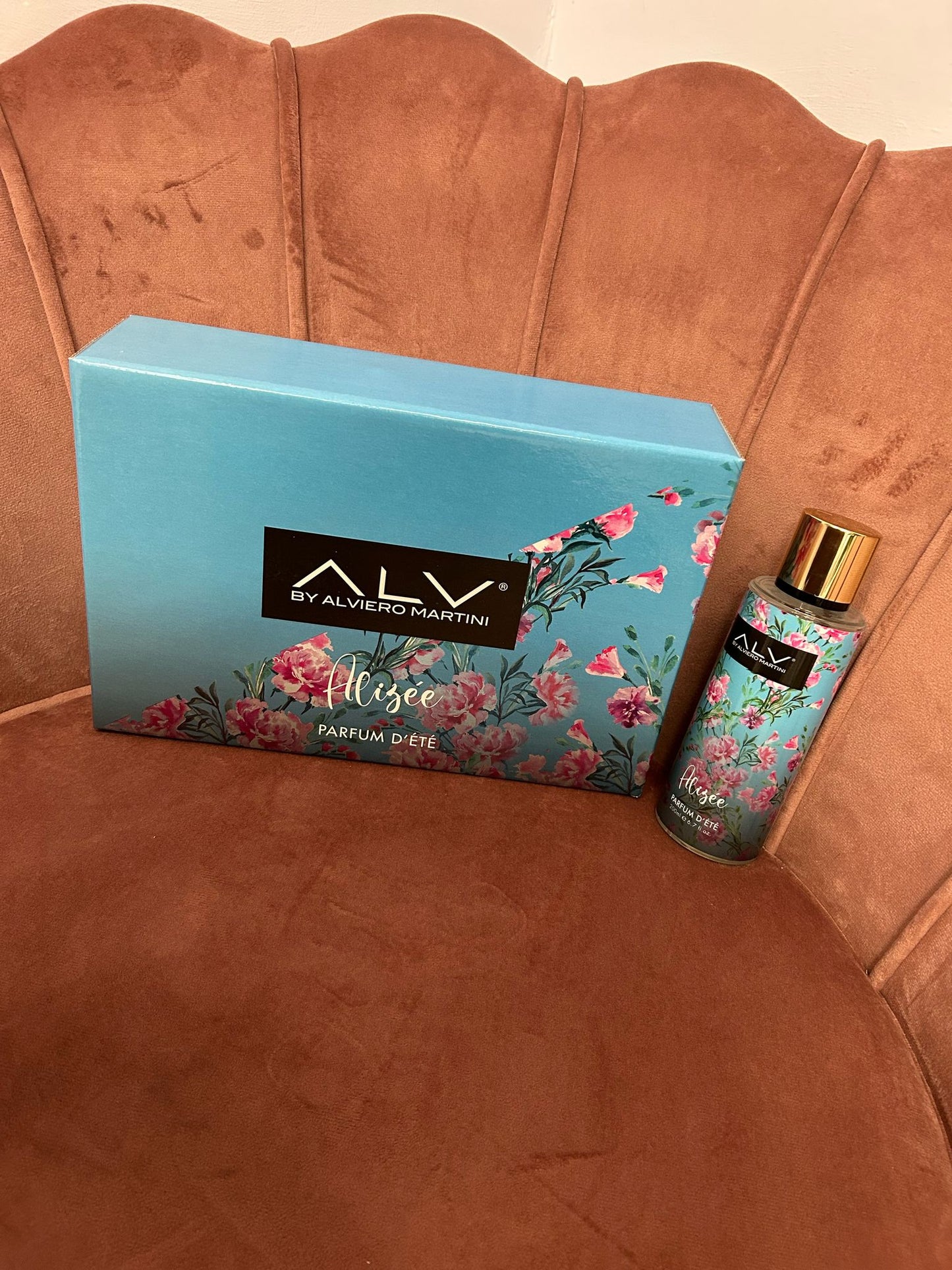 BOX  ALVIERO MARTINI PROFUMO + BORSONE  GISELLE DONNA