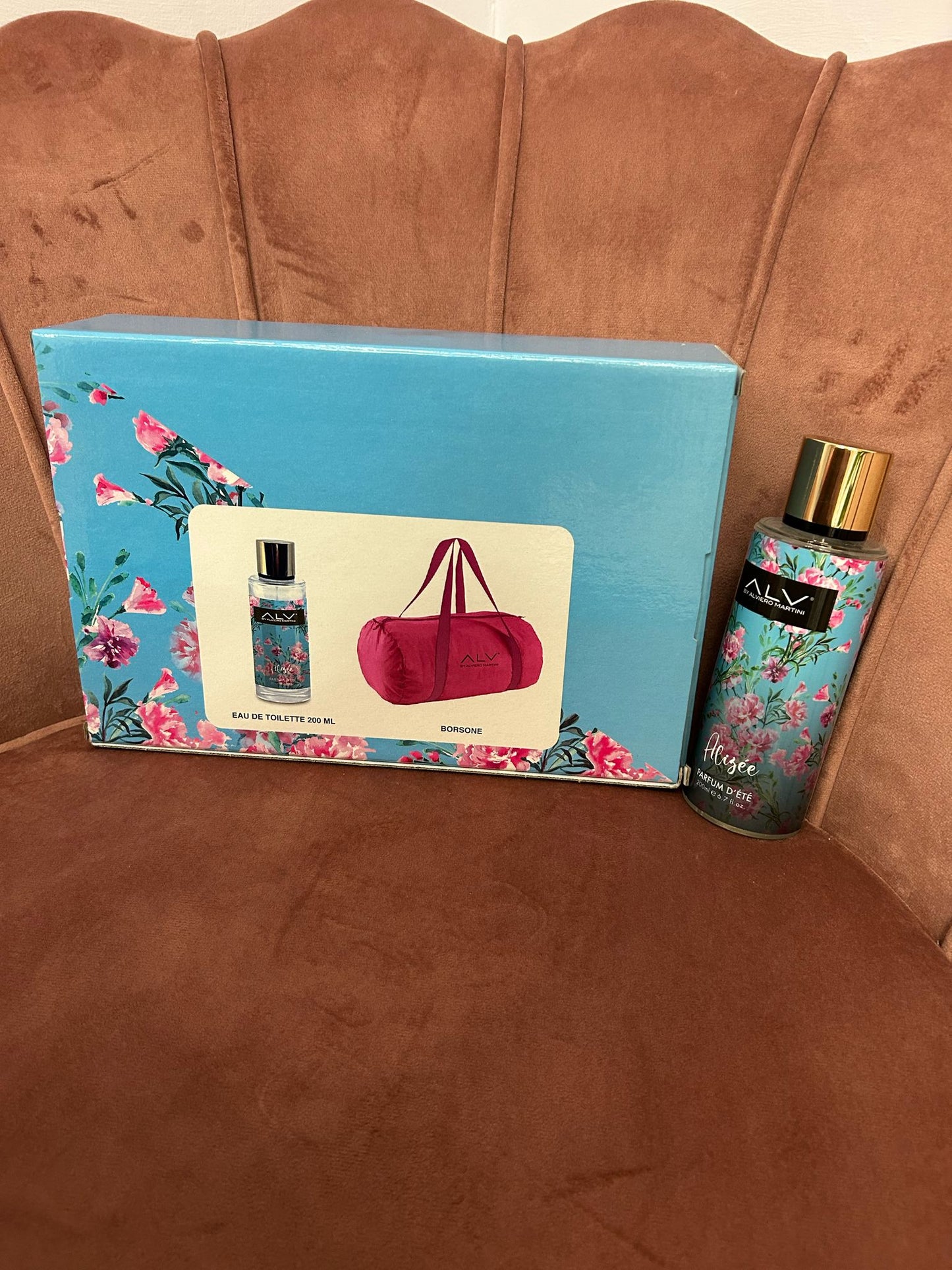 BOX  ALVIERO MARTINI PROFUMO + BORSONE  GISELLE DONNA